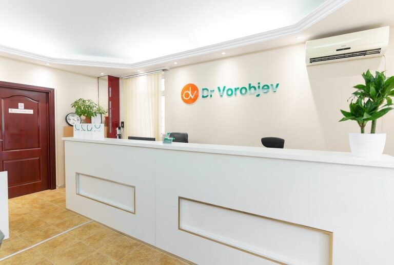 Innenraum der Klinik von Dr. Vorobyov